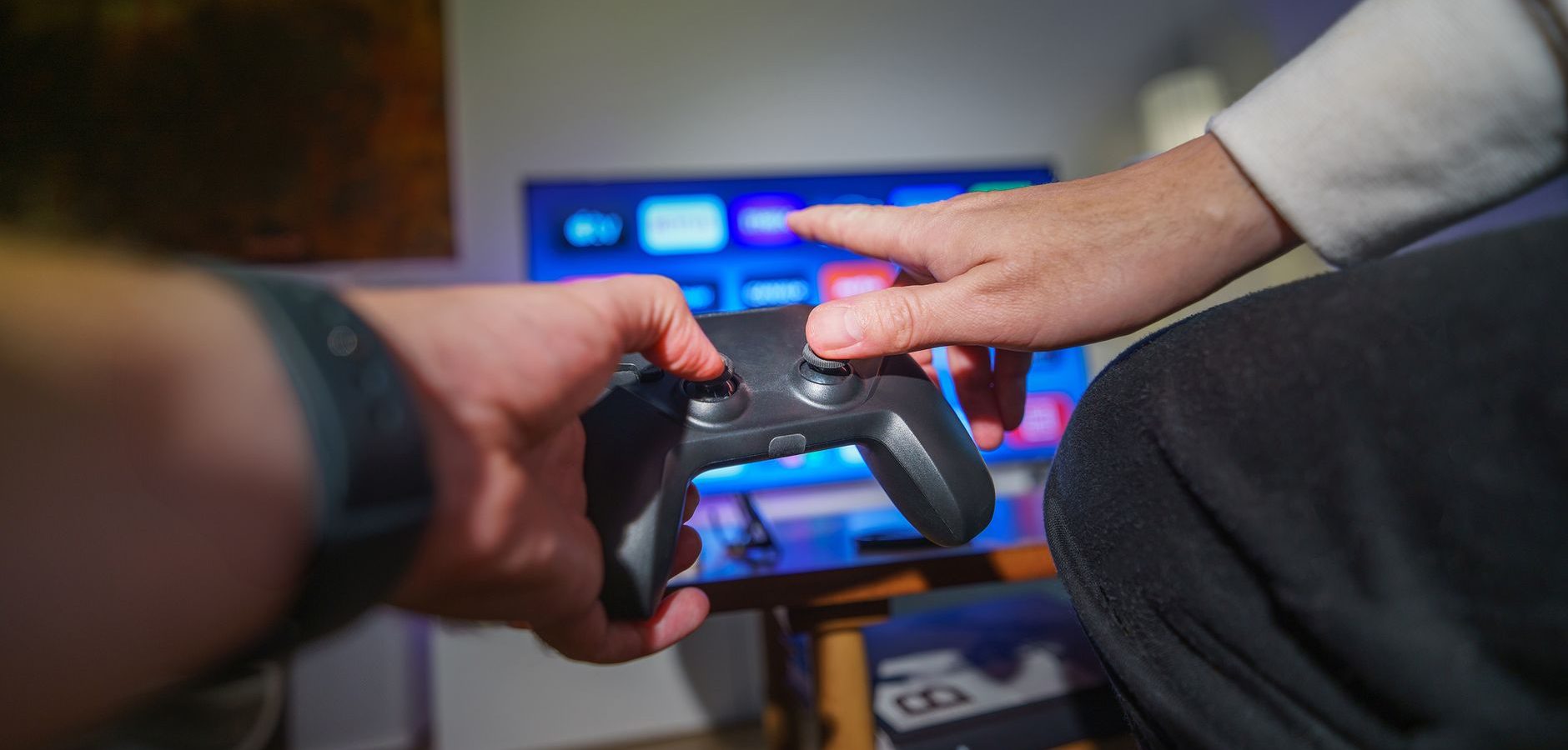 Google TV Streamer 4K vs Philips Android TV: Which Performs Better?